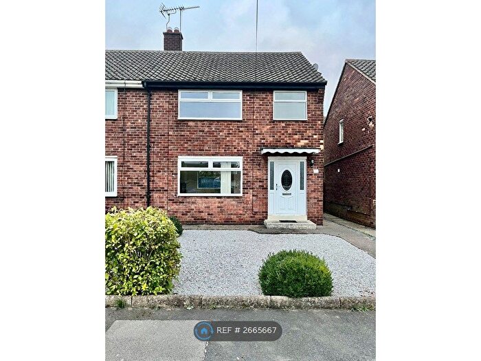3 Bedroom Semi-detached House To Rent In Sigston Road, Beverley, HU17