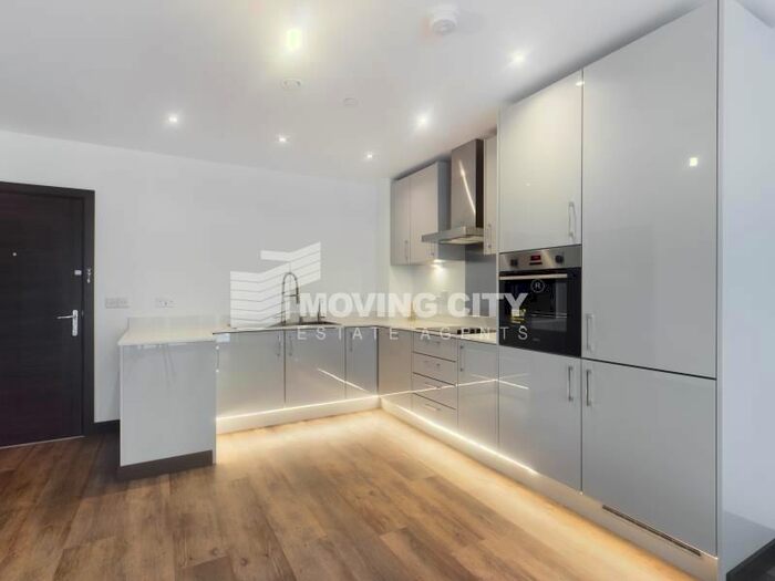 2 Bedroom Flat To Rent In Moore House, Edinburgh Gate, Harlow, CM20