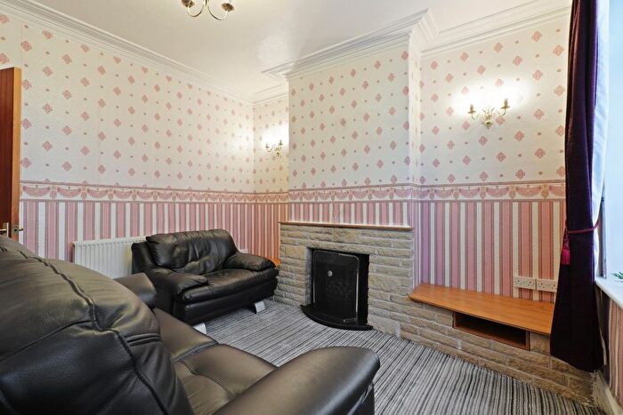 3 Bedroom Terraced House For Sale In Hawksworth Road, Walkley, Sheffield, S6
