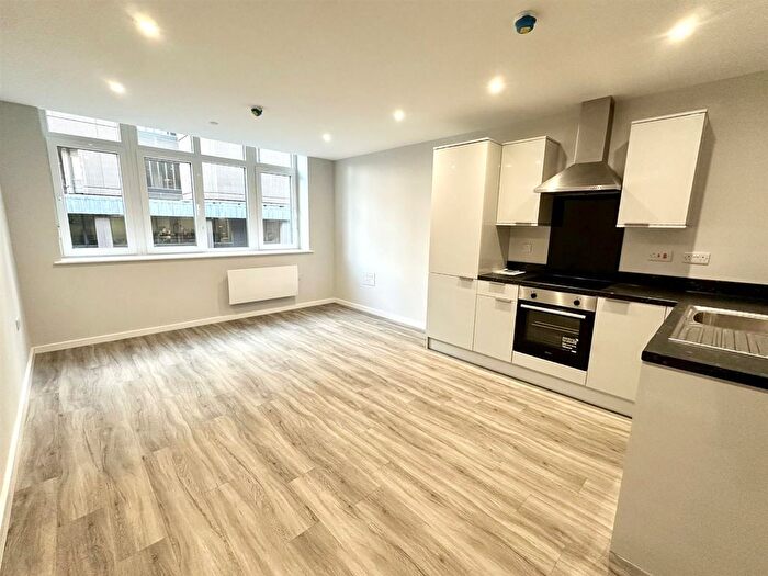 1 Bedroom Flat To Rent In All Six House, Derby Square, Liverpool, L2