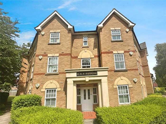 2 Bedroom Flat To Rent In Queens Road, Maidstone, Kent, ME16