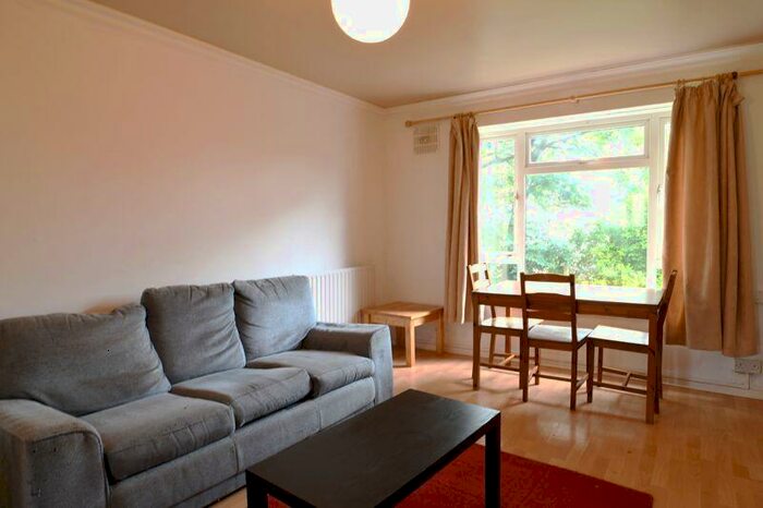 3 Bedroom Flat To Rent In Horton Road, Brighton, BN1