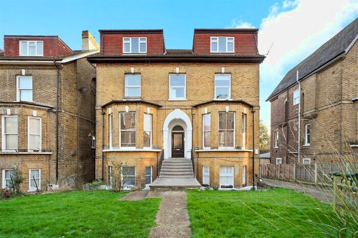 1 Bedroom Flat To Rent In Thicket Road, London, SE20