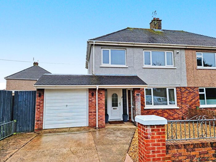3 Bedroom Semi-Detached House For Sale In Brian Crescent, Porthcawl, CF36