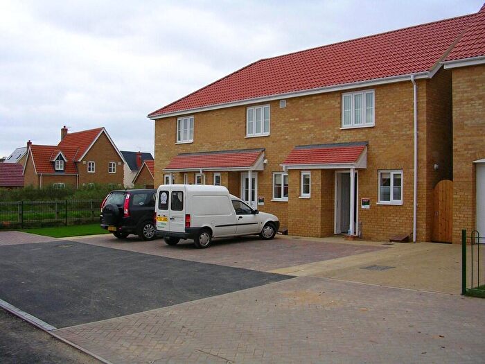 2 Bedroom End Of Terrace House To Rent In Killick Crescent, Carlton Colville, NR33