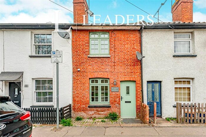 2 Bedroom Terraced House To Rent In Ifield Road, RH11