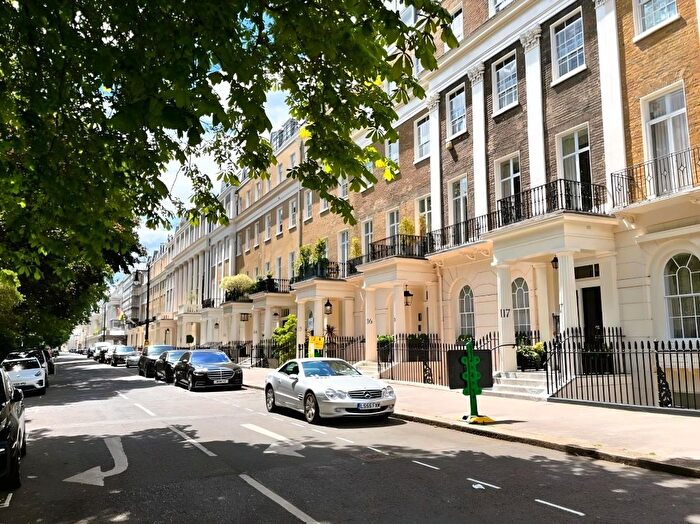 3 Bedroom Flat To Rent In Eaton Square, Belgravia, London, SW1W