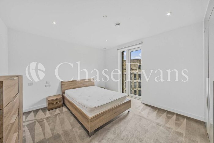 1 Bedroom Flat To Rent In Rodney Road, Elephant Amp; Castle, London, SE17