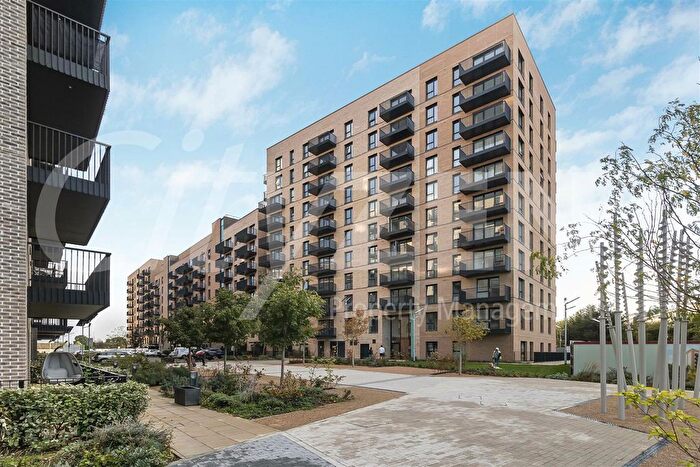 2 Bedroom Flat To Rent In Nestles Avenue, London, UB3
