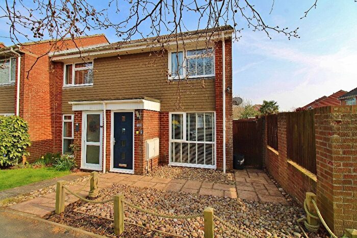 2 Bedroom End Of Terrace House For Sale In Twyford Drive, Lee-On-The-Solent, PO13