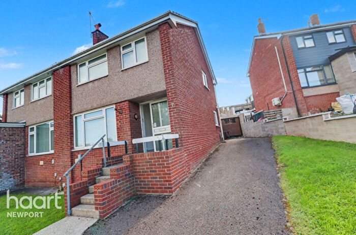 3 Bedroom Semi-Detached House For Sale In Fern Rise, Newport, NP20
