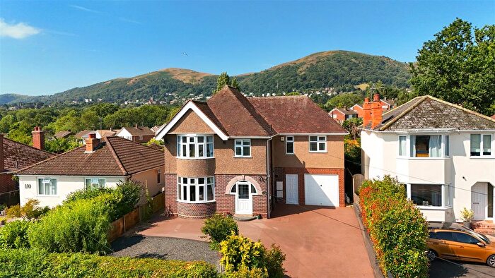 4 Bedroom Detached House For Sale In Pickersleigh Road, Malvern, WR14