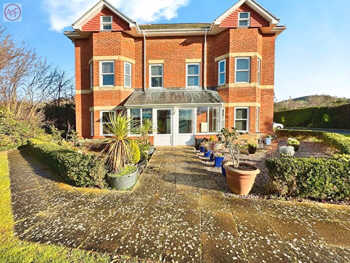 3 Bedroom Town House For Sale In Brent Street, Brent Knoll, TA9