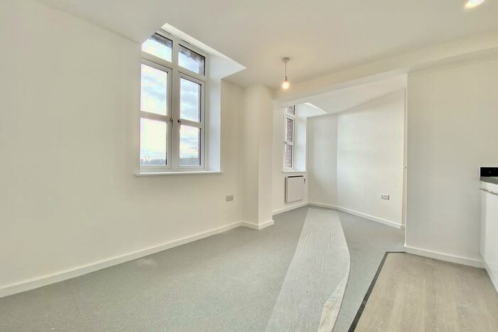 1 Bedroom Apartment To Rent In Viaduct Road, Leeds, LS4