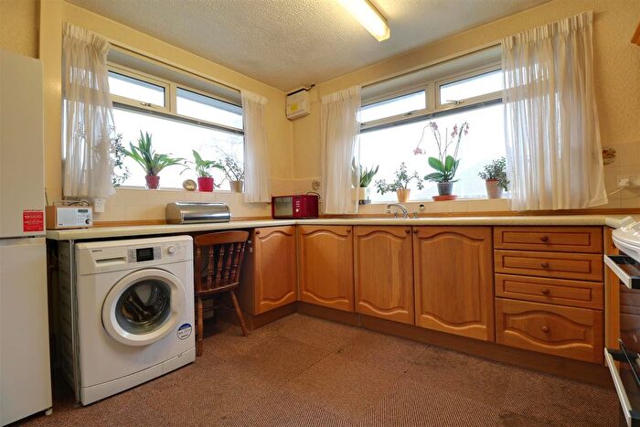 2 Bedroom Semi-Detached Bungalow For Sale In Birch Avenue, Alsager, ST7