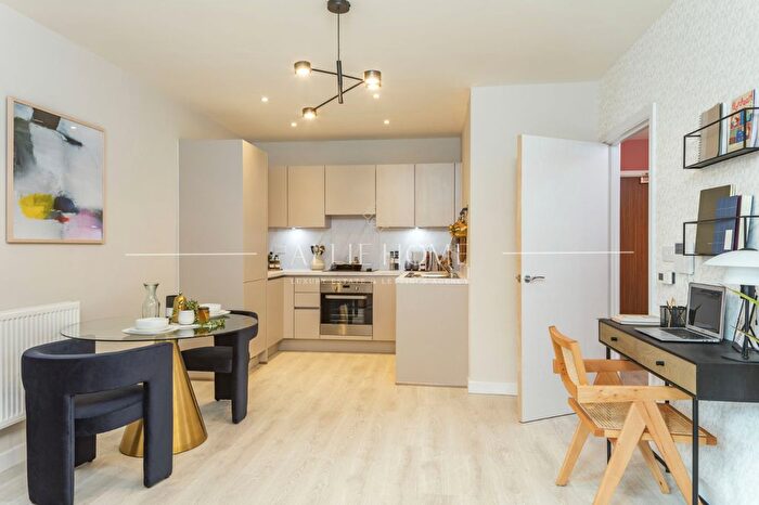 1 Bedroom Flat For Sale In Meadowlark House, Moorhen Drive, NW9