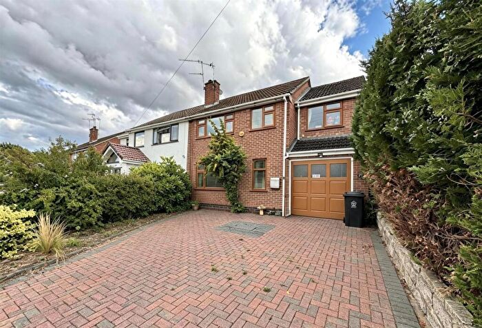 3 Bedroom Semi-Detached House To Rent In Heddington Way, Leicester, LE2