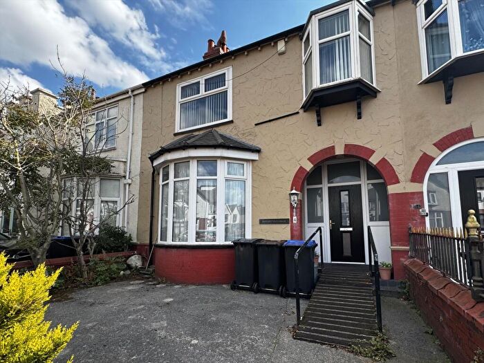 4 Bedroom House To Rent In Rosebery Avenue, Blackpool, FY4