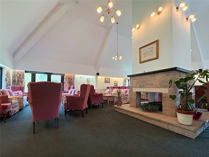 2 Bedroom Flat For Sale In Barclay Court, Trafalgar Road, Cirencester, Gloucestershire, GL7