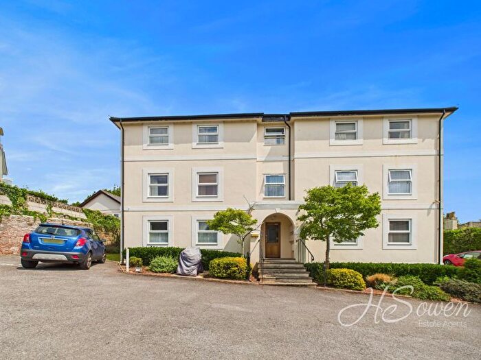 1 Bedroom Flat For Sale In Mill Lane, Torquay, TQ2