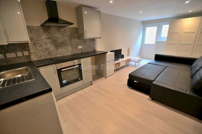 1 Bedroom Studio To Rent In London Road, Reading, RG1