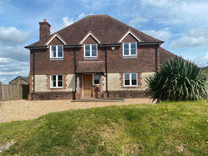 5 Bedroom Detached House To Rent In New Lane, GU31