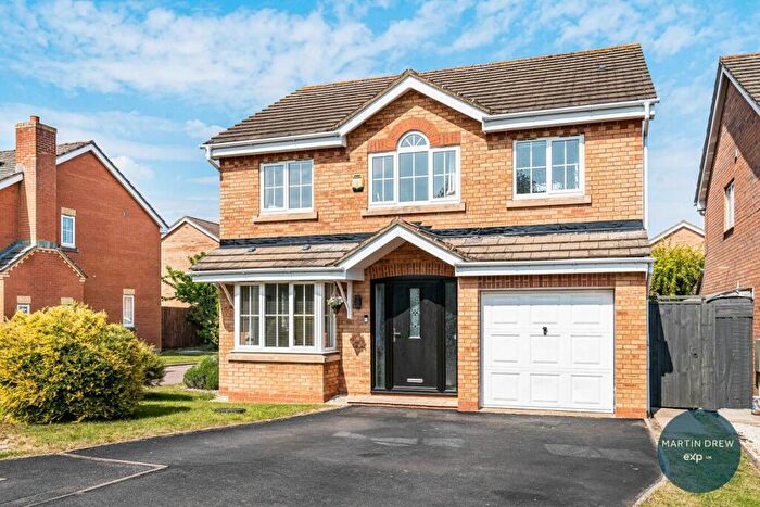 4 Bedroom Detached House For Sale In Price's Way, Brackley, NN13