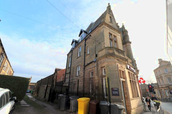 1 Bedroom Apartment To Rent In Lidgett Hill, Pudsey, LS28