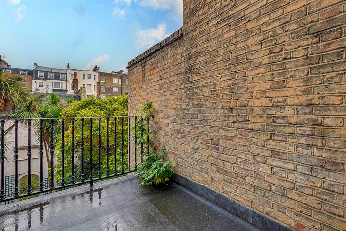 5 Bedroom Property For Sale In Chapel Street, London, SW1X