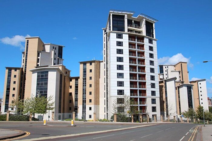 2 Bedroom Flat To Rent In Baltic Quay, Gateshead, NE8