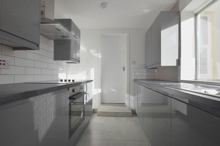 3 Bedroom Terraced House To Rent In Inverness Place, Cardiff, CF24