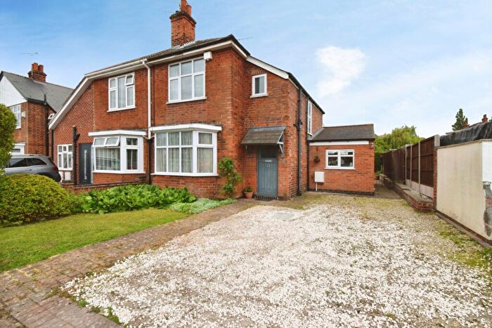 3 Bedroom Semi Detached House For Sale In Firfield Avenue, Leicester, Leicestershire, LE4
