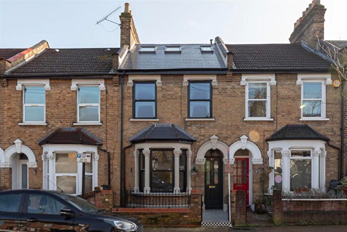 4 Bedroom Terraced House For Sale In Marten Road, Walthamstow, E17