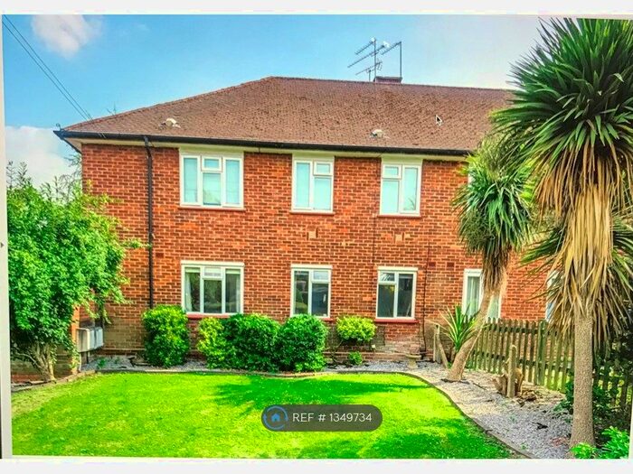 2 Bedroom Maisonette To Rent In Hill Lane, Ruislip, HA4