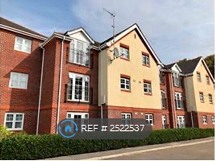 2 Bedroom Flat To Rent In Bewick Gardens, Chichester, PO19