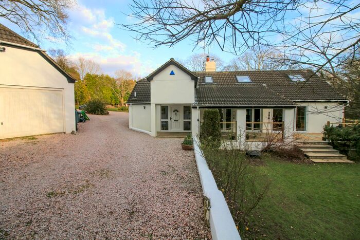 4 Bedroom Detached Bungalow For Sale In Haytor Road, Bovey Tracey, Newton Abbot, TQ13