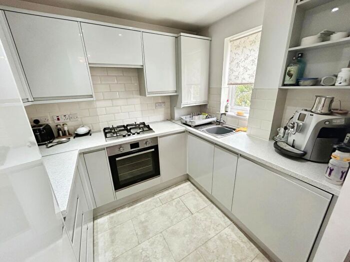 2 Bedroom Maisonette To Rent In The Meads, New Writtle Street, Chelmsford, CM2