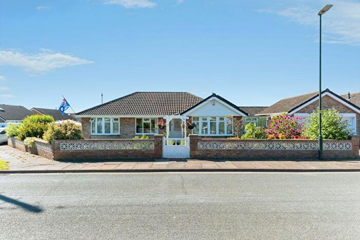 4 Bedroom Detached Bungalow For Sale In Torbay Drive, Grimsby, DN33