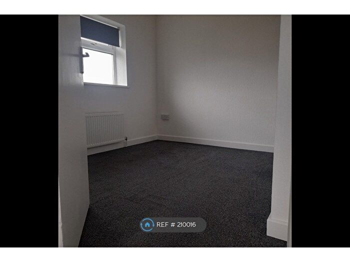 4 Bedroom End Terrace House To Rent In Flimwell Close, Bromley, BR1