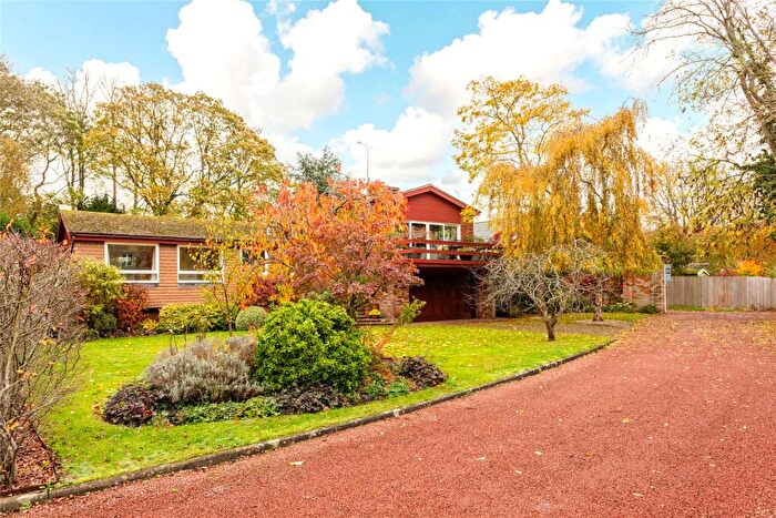 4 Bedroom Detached House For Sale In The Nurseries, Horton, Northamptonshire, NN7