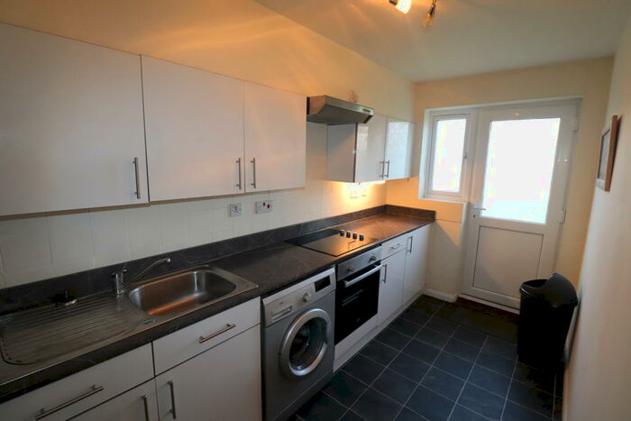 1 Bedroom Apartment To Rent In Ingatestone Village, CM4