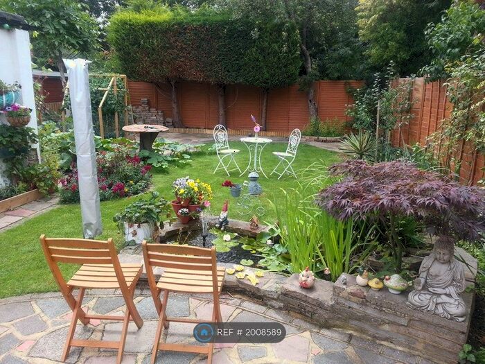 2 Bedroom Bungalow To Rent In Rosecroft Gardens, Twickenham, TW2