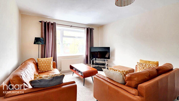 2 Bedroom Apartment For Sale In Holmewood Close, Kenilworth, CV8