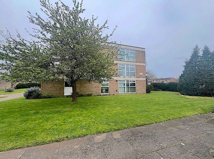 2 Bedroom Flat To Rent In Peregrine Road, Sunbury-On-Thames, TW16