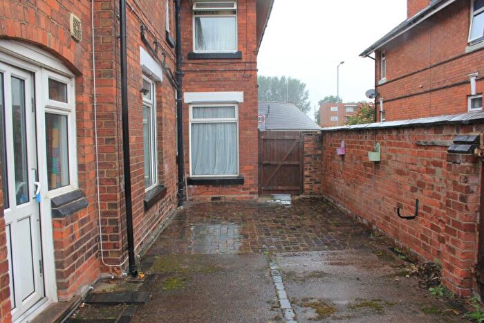 2 Bedroom Flat To Rent In Corporation Street, Stafford, ST16