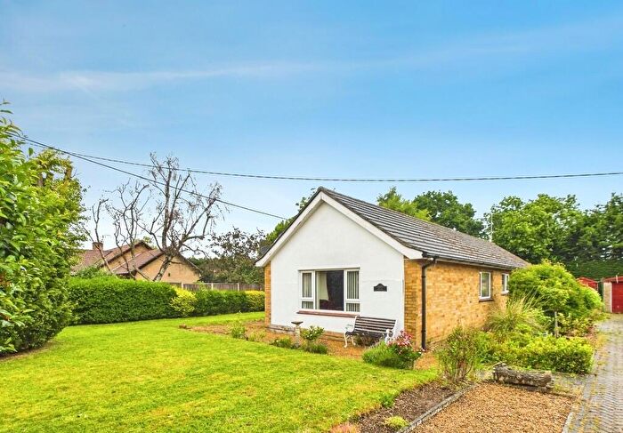 3 Bedroom Detached Bungalow For Sale In Harrisons Lane, Halesworth, IP19