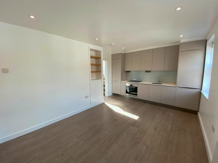 1 Bedroom Flat To Rent In Copenhagen Street, Islington, London, N1