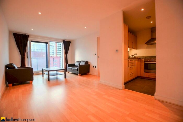 2 Bedroom Flat To Rent In Western Gateway, London, E16
