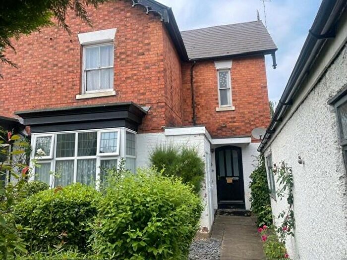 2 Bedroom Flat To Rent In High Road, Chilwell, NG9