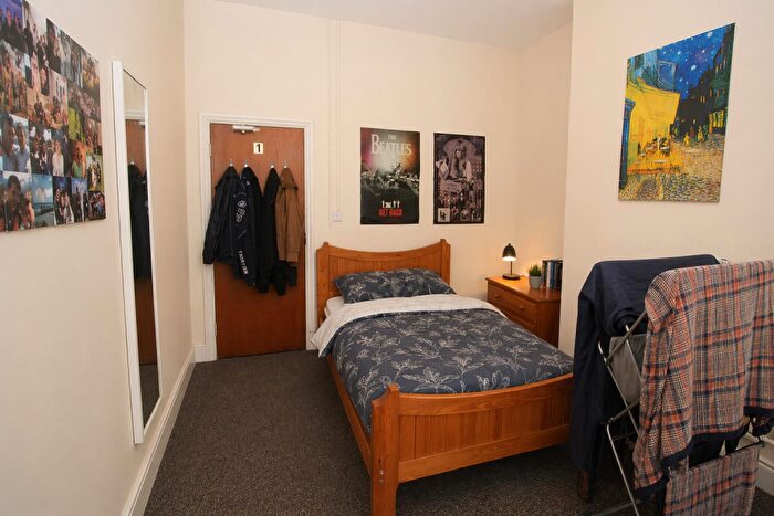 1 Bedroom Private Halls To Rent In Ruthin Gardens, Cardiff, CF24